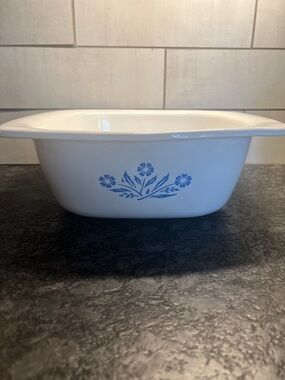4qt Corningware Dutch Oven. Vintage Cornflower Blue Casserole Dish. Exc cond